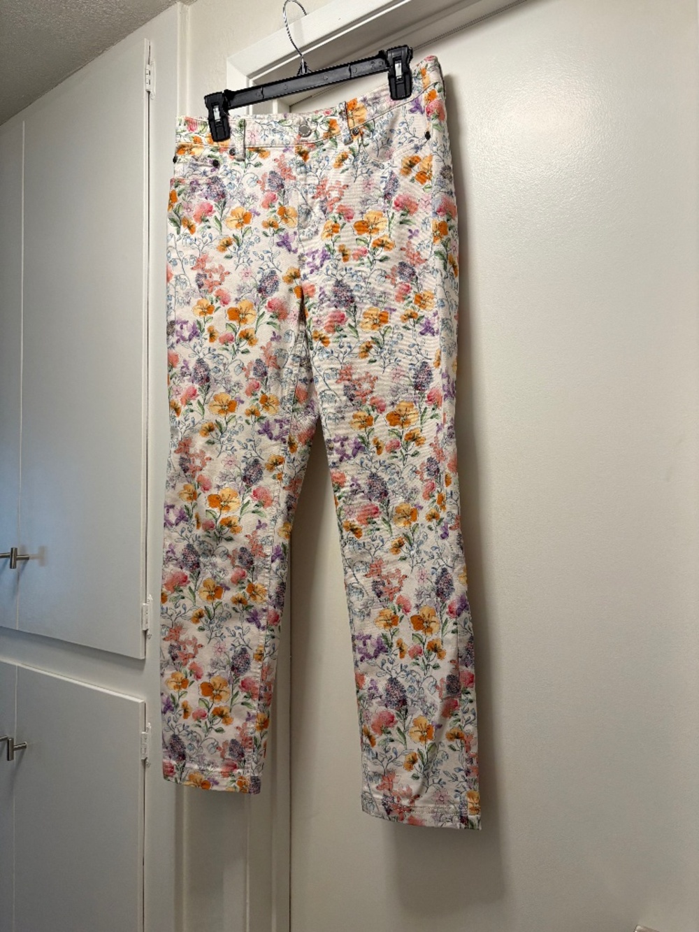 Brooks Brothers colorful floral cropped jeans - size 6